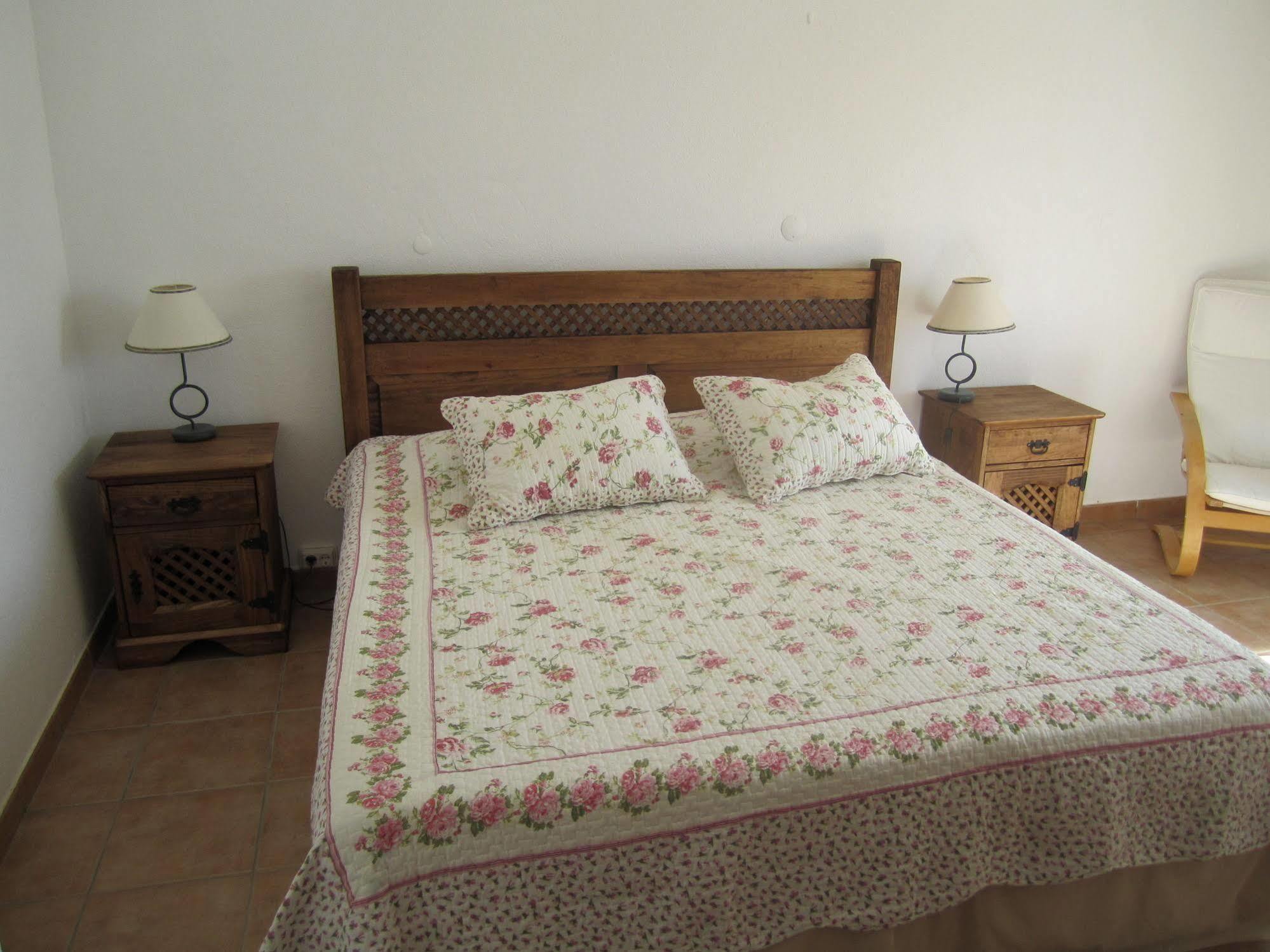 Casa Jardim Oasis Bed & Breakfast Lagoa  Exterior photo